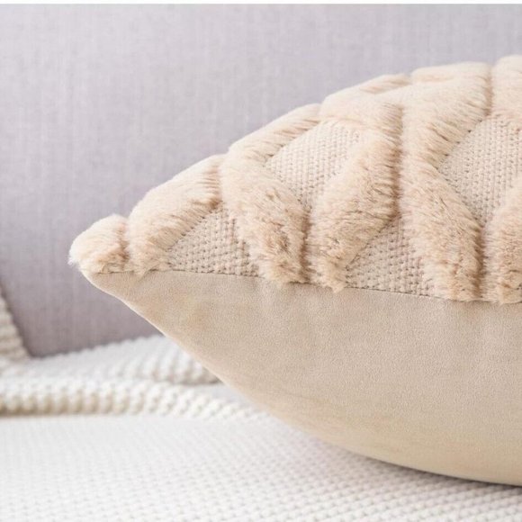 MADIZZ Set of 2 Soft Plush Short Wool Velvet Decorative Throw Pillow Covers - Picture 2 of 4